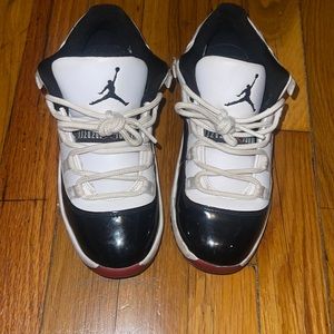 Boys Jordan size 2.5
